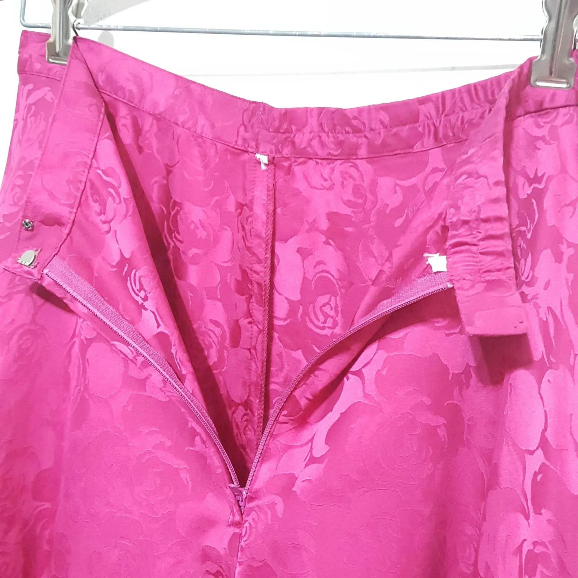 Bias Cut Silk Jaquard Flared Skirt  size 12 Petite