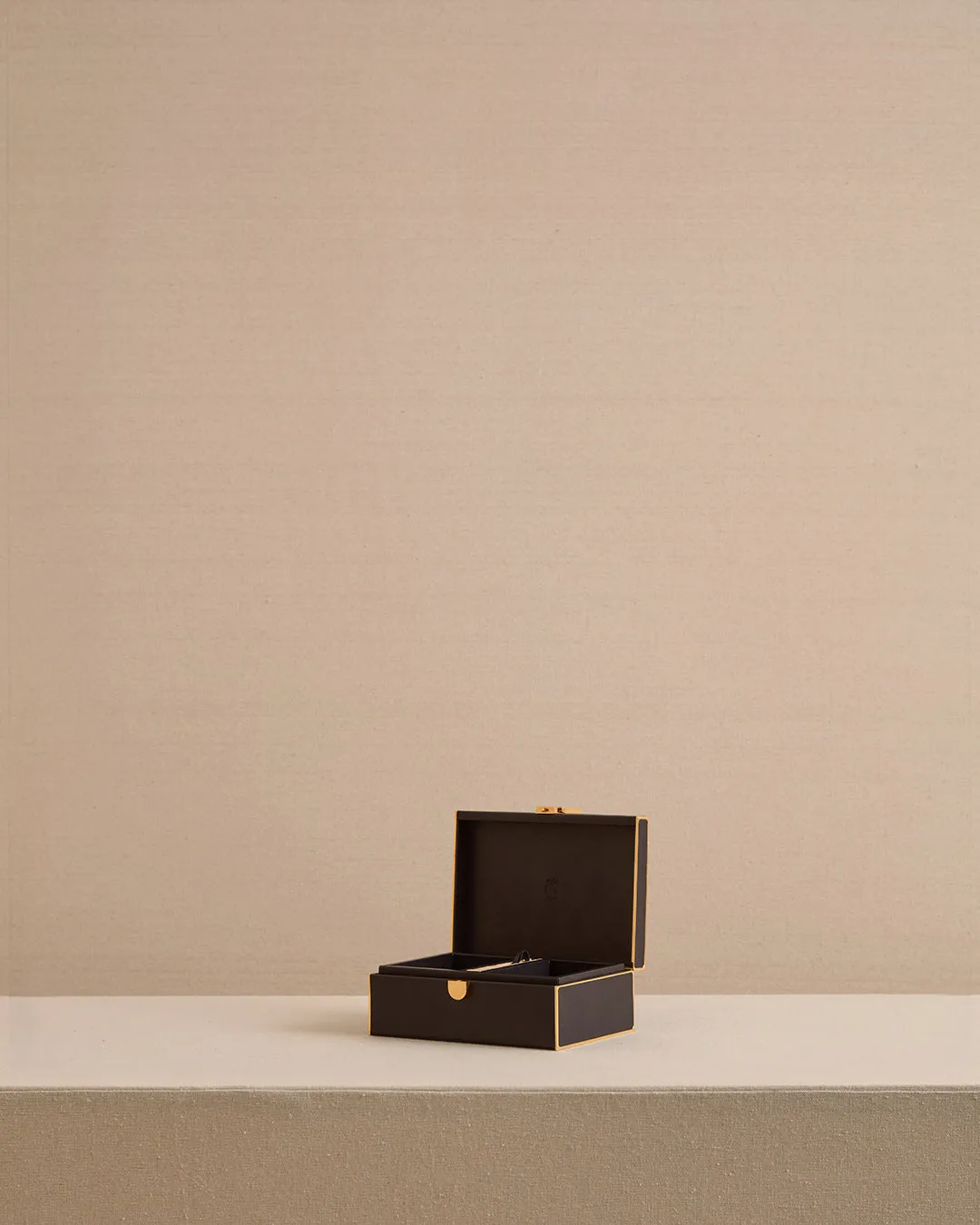 Bridge Box in Black