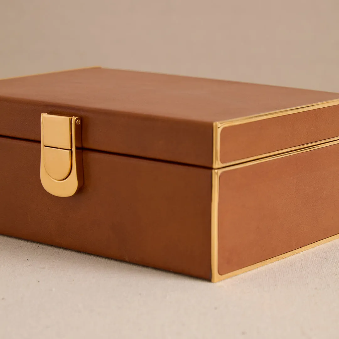 Bridge Box in Luggage
